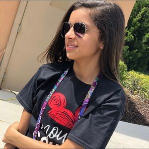 Meet your Posher, Mia